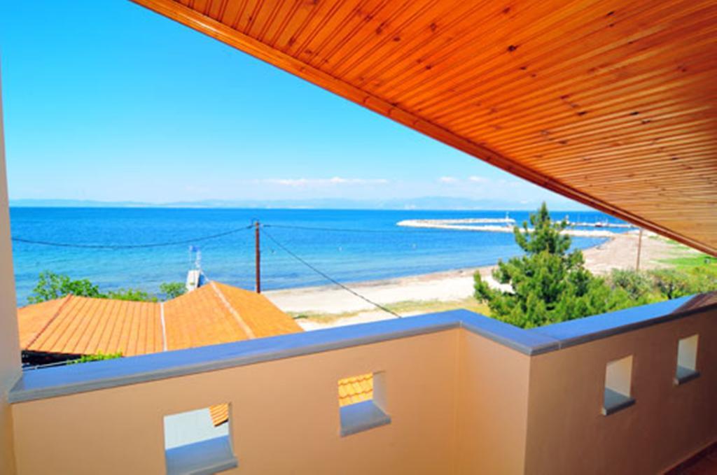 Sikoudis Gorgona Beach Szkála Rahoníu Kültér fotó
