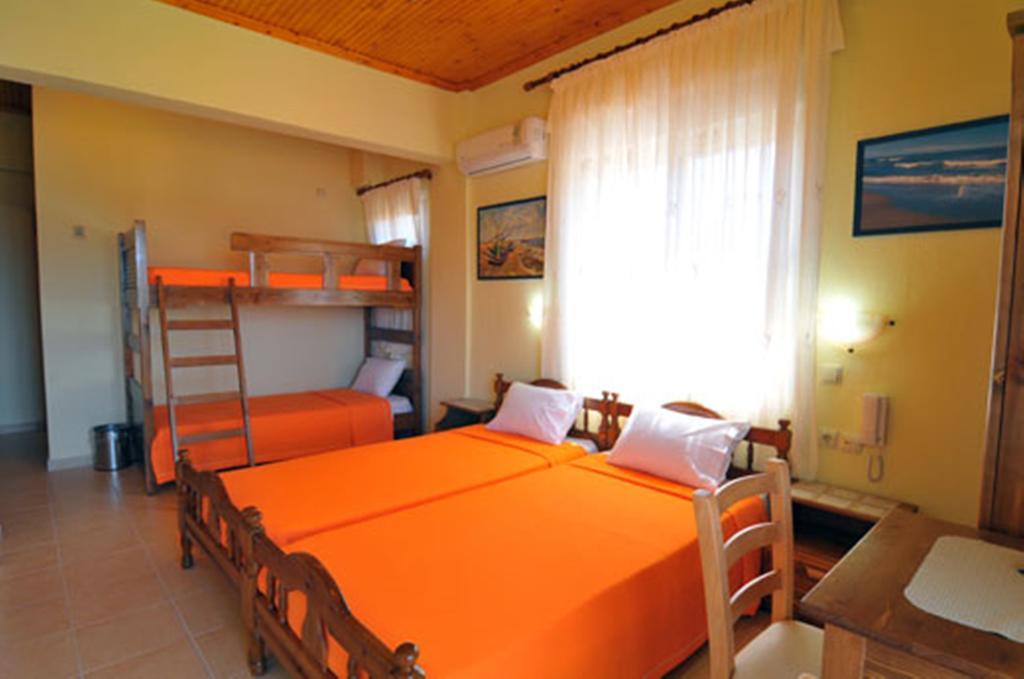 Sikoudis Gorgona Beach Szkála Rahoníu Szoba fotó